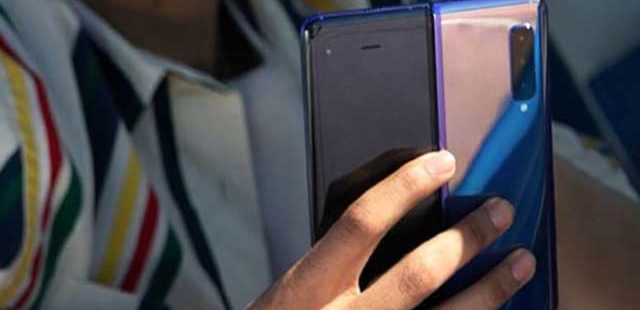 Katlanabilir ekran telefonlar ile oyun oynama anlayışı değişecek! 1