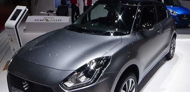 Suzuki'nin benzinle çalışan küçük sınıftaki aracı Swift satışa çıktı 1